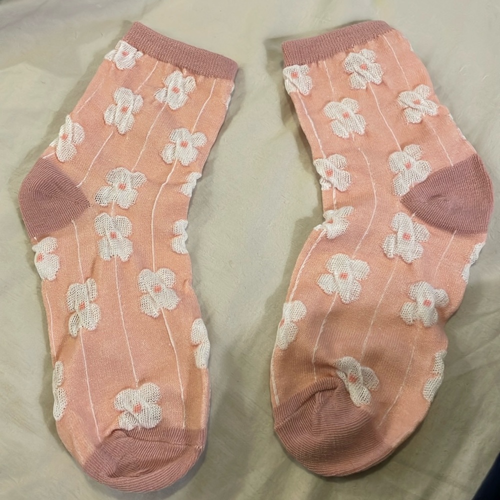 Vintage Floral Pink socks